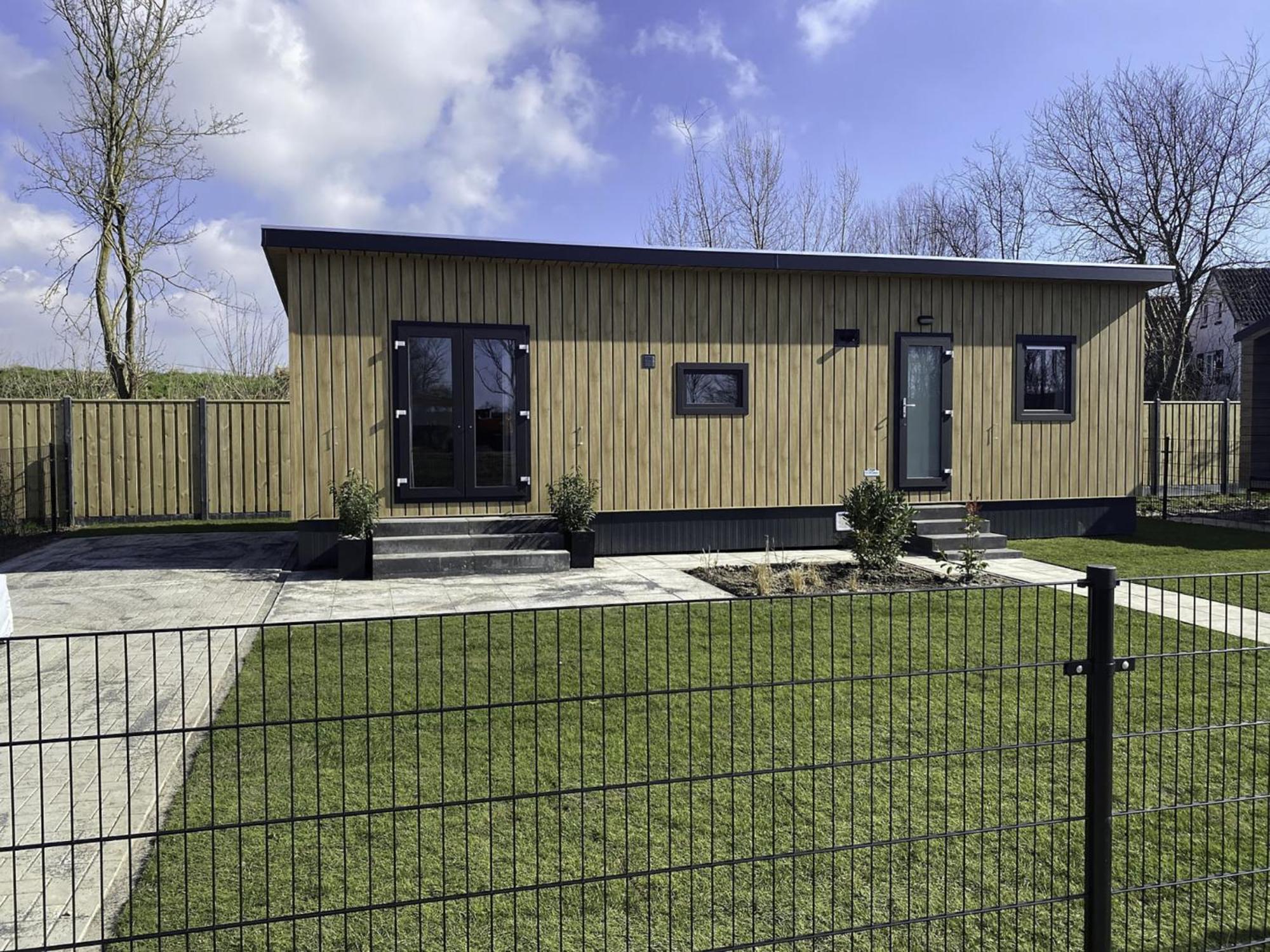 De Noordzee By Interhome * Scherpenisse